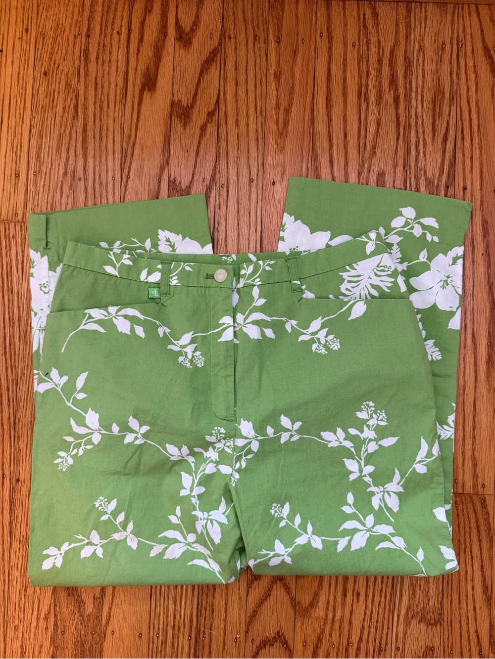 Lauren Ralph Lauren Green Floral Cropped Pants Size 4